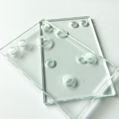 Macchina per la perforazione laser in vetro con apertura minima di 0,3 mm